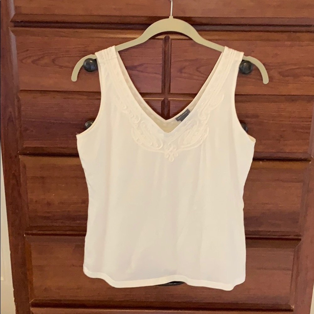 Ann Taylor embroidered white tank